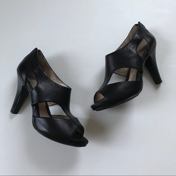 Sofft black heels Clearance